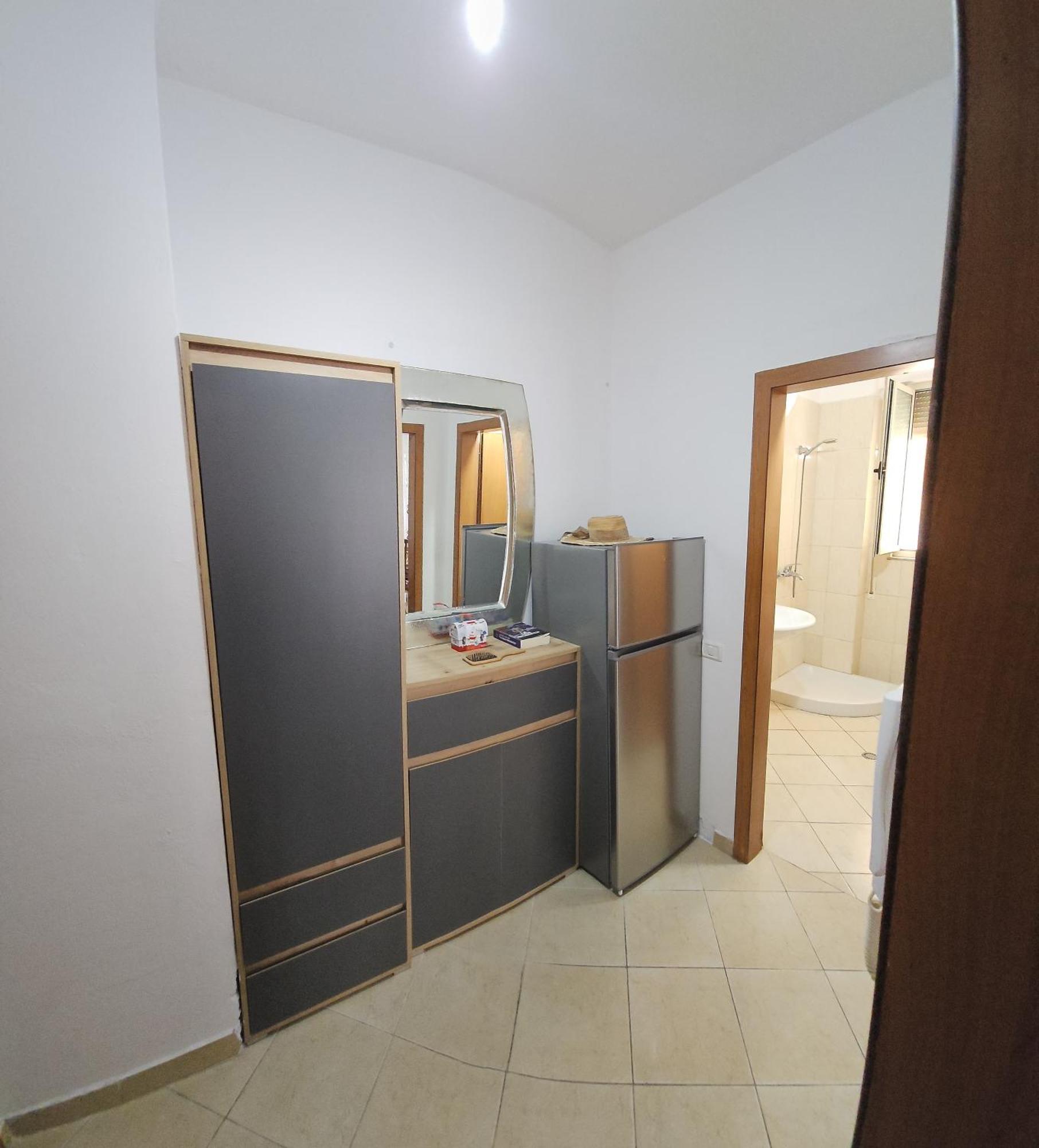 Enri Golem Apartament *